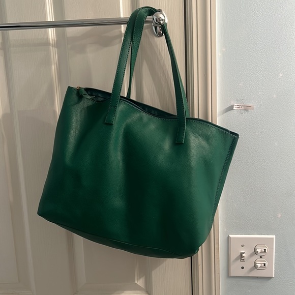 Green joy Mangano purse with removable clutch - Picture 12 of 12